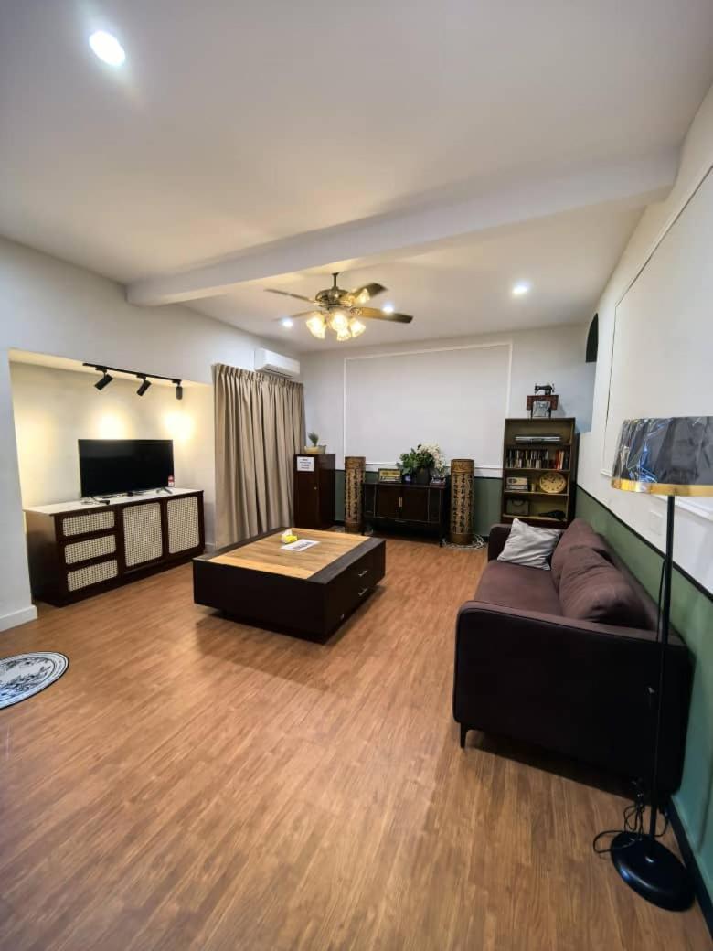 Wellson Ipoh14px 怡保中古风5间房民宿 Holiday home